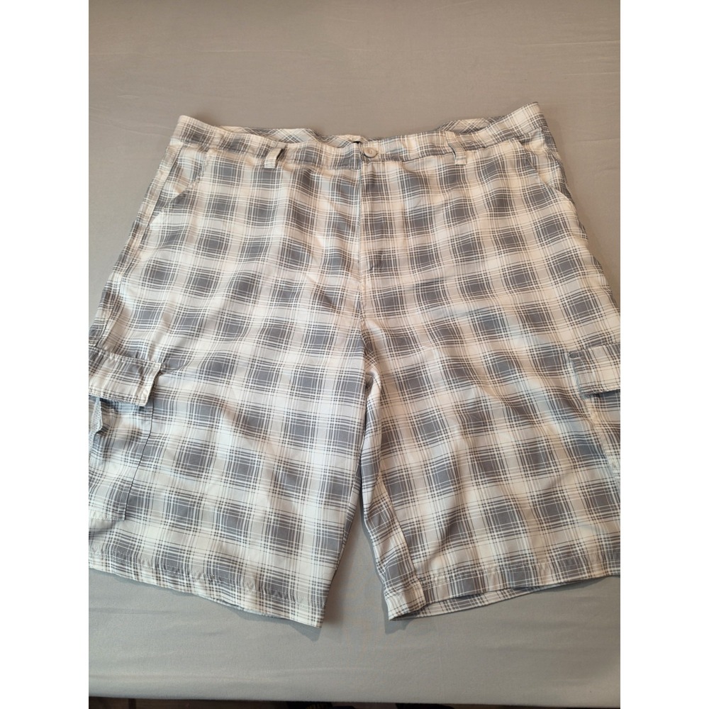 Amplify Mens Size 40 Plaid Cargo Shorts Lightweight